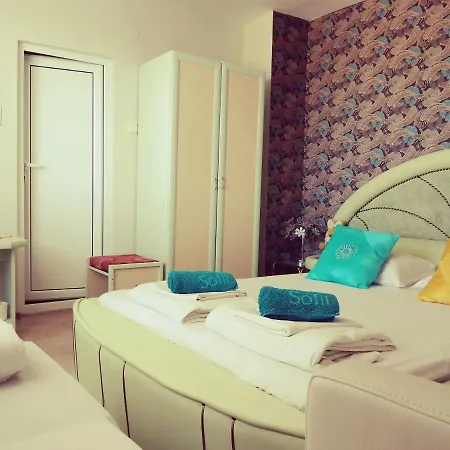 синьо лято Πανσιόν 3*