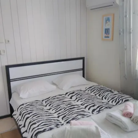 Konukevi синьо лято 3*