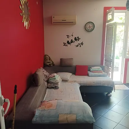 синьо лято Πανσιόν