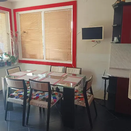 Πανσιόν синьо лято 3*